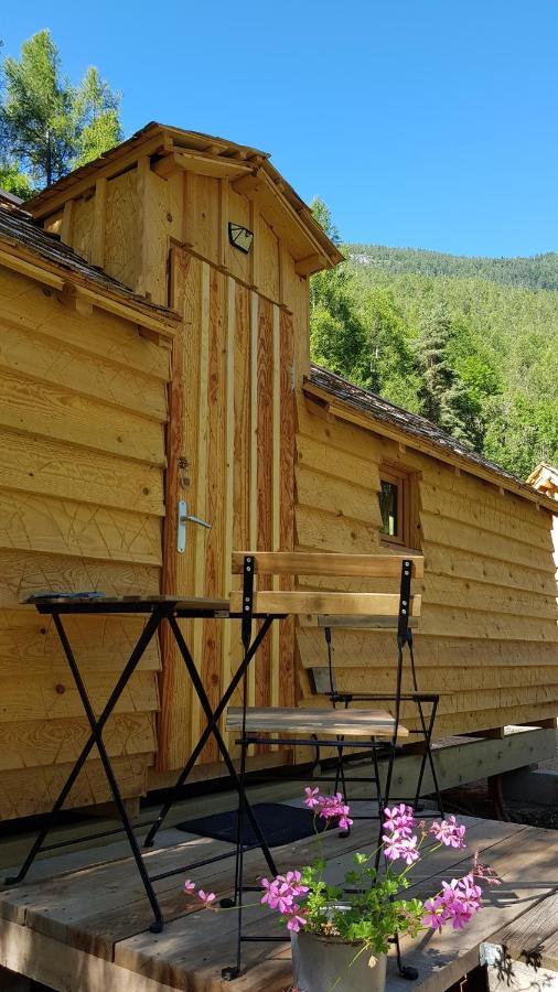 Le Noyer Du Baron Hotell Le Lauzet-Ubaye Eksteriør bilde